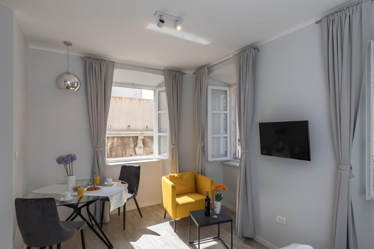 Apartment Urbis *